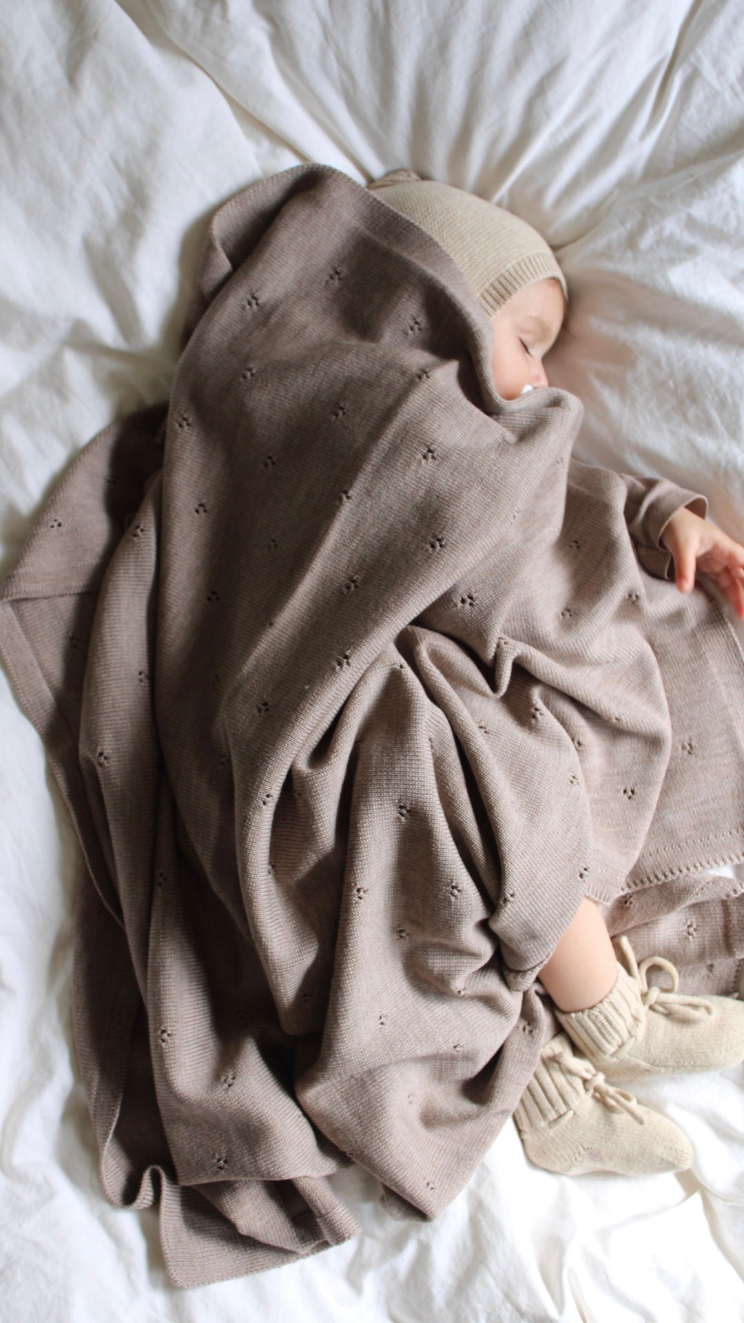 Weiche Babydecke aus 100% Merinowolle - camel