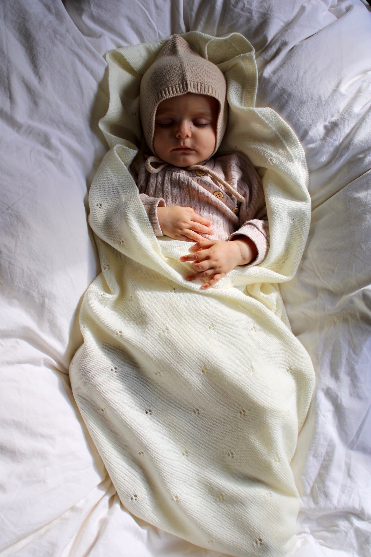 Weiche Babydecke aus 100% Merinowolle - creme