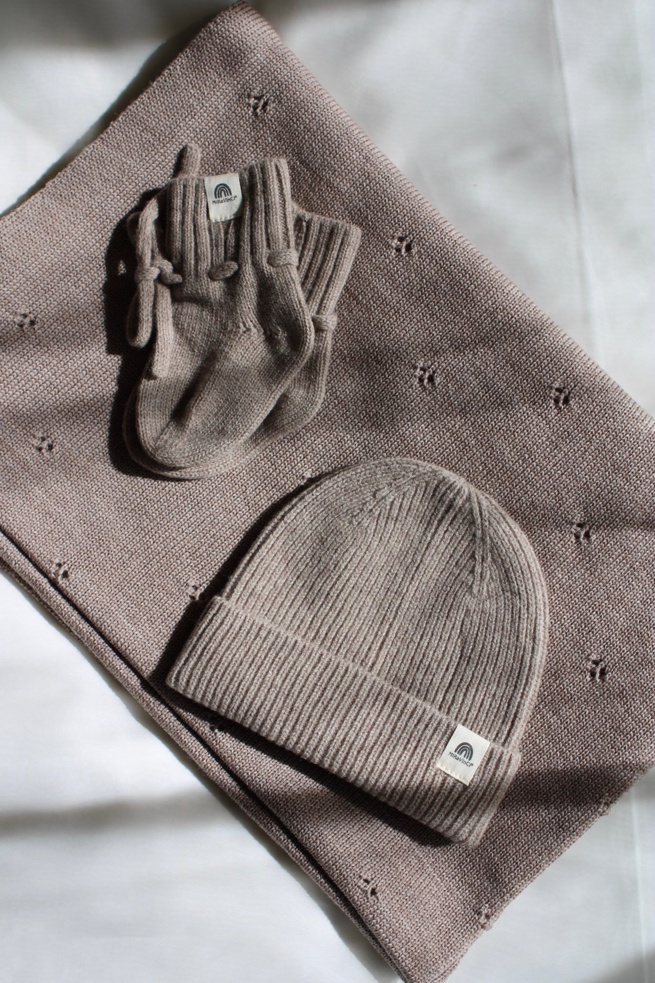Natürliche Babyboots aus 100% Merinowolle - camel