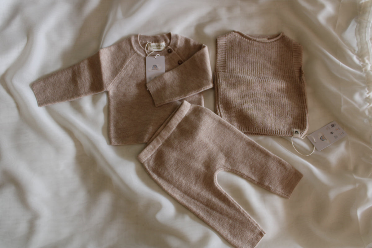 Neu: Baby Pullover aus Merinowolle - Golden Sand