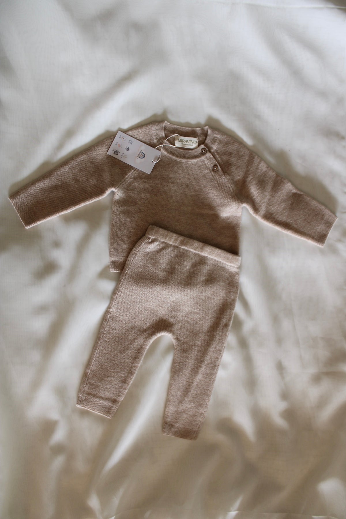Neu: Baby Pullover aus Merinowolle - Golden Sand