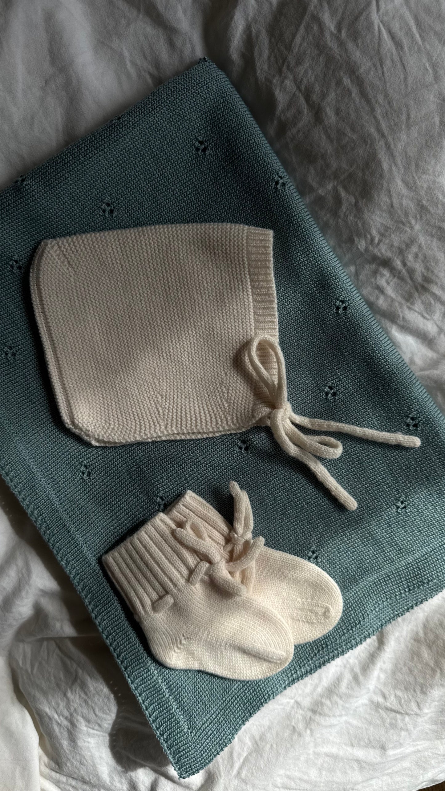 Bundle Medio: Decke & Beanie oder Mütze