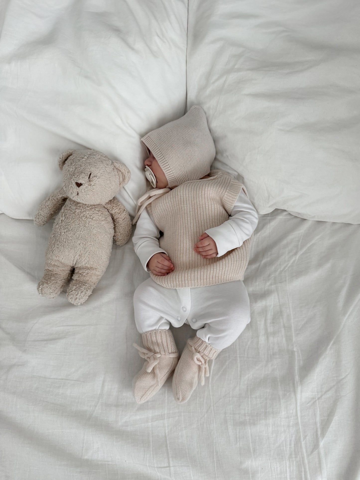 Bundle „Coccola“ - Pullunder, Mütze & Schuhe