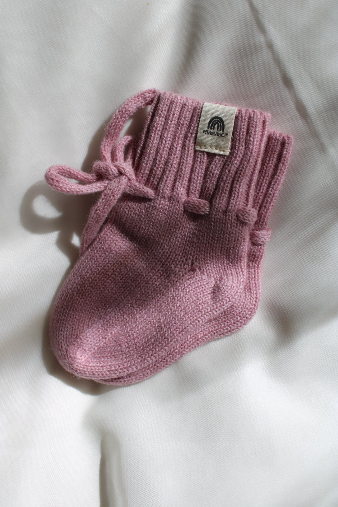 Limited Edition: Natürliche Babyboots aus 100% Merinowolle - Beere