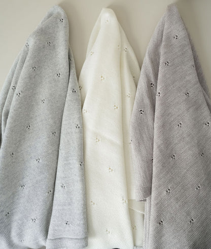 Weiche Babydecke aus 100% Merinowolle - elfenbein