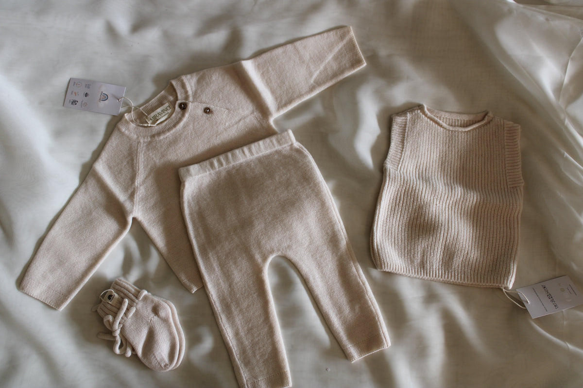 Neu: Baby Pullover aus Merinowolle - Elfenbein