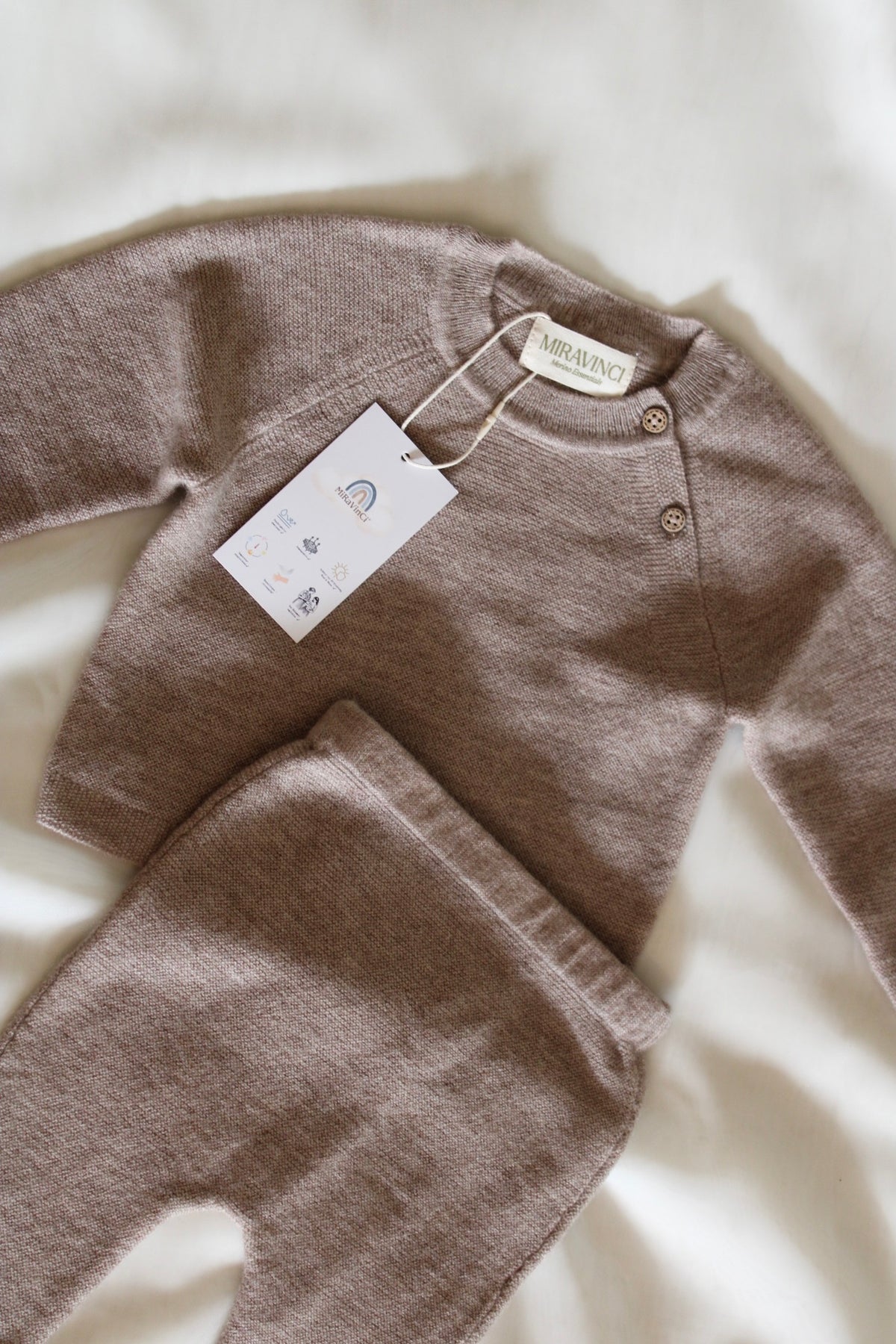 Neu: Baby Pullover aus Merinowolle - Camel