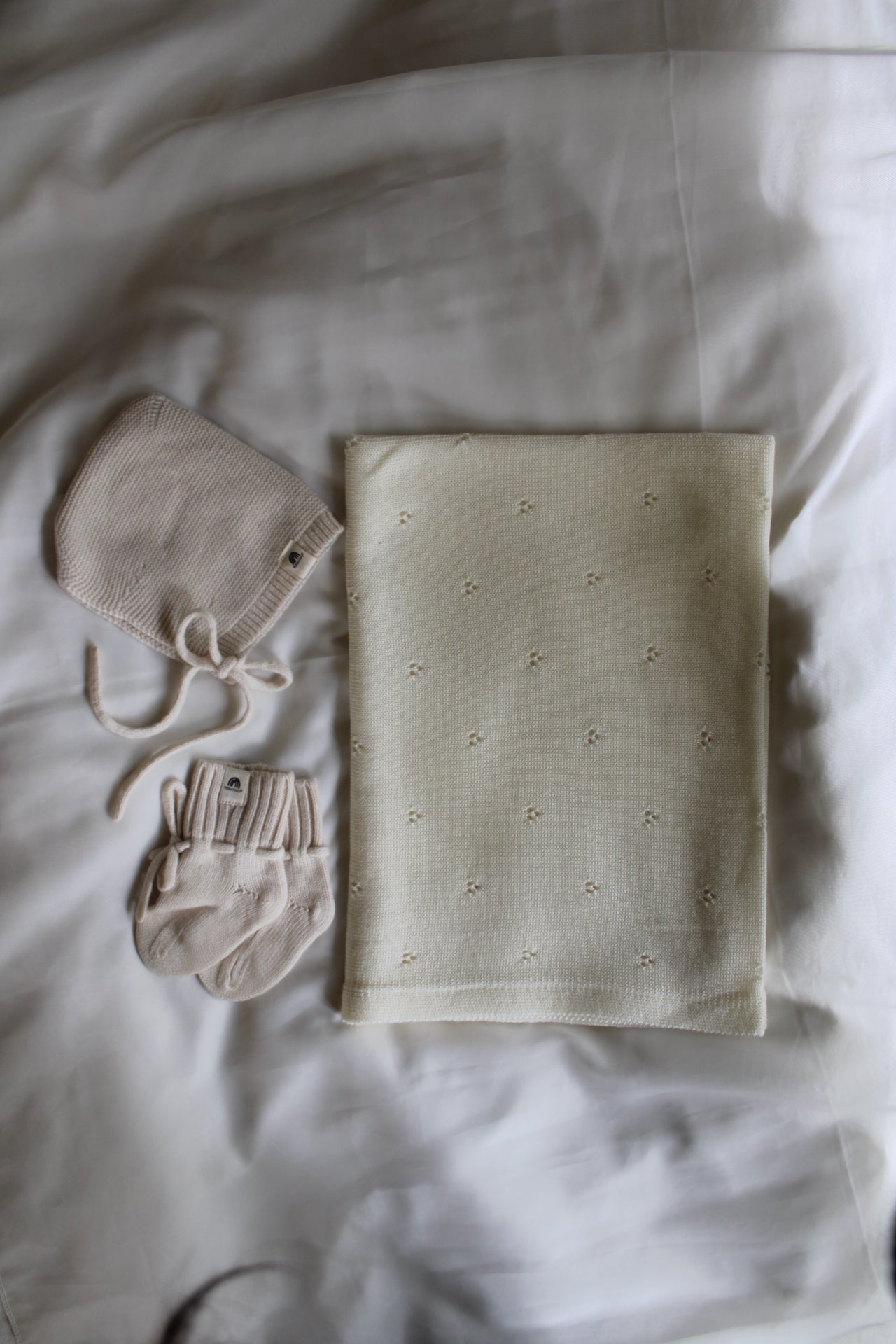 Bundle Amore: Decke, Mütze & Boots