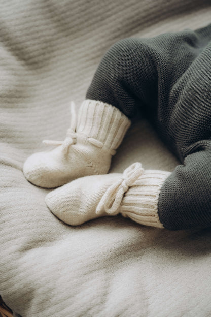 Natürliche Babyboots aus 100% Merinowolle - golden sand