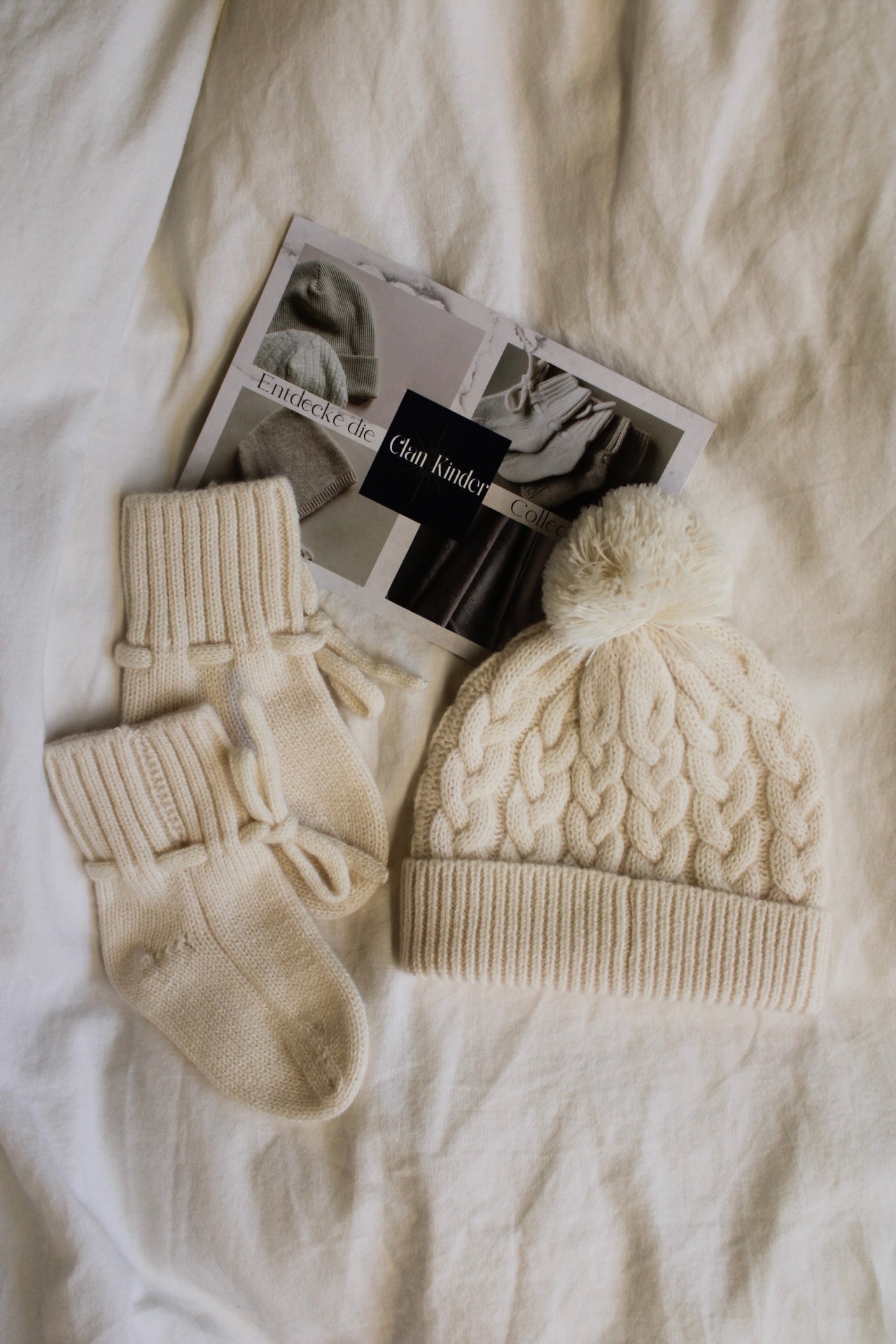 Baby-Beanie aus Merinowolle - creme