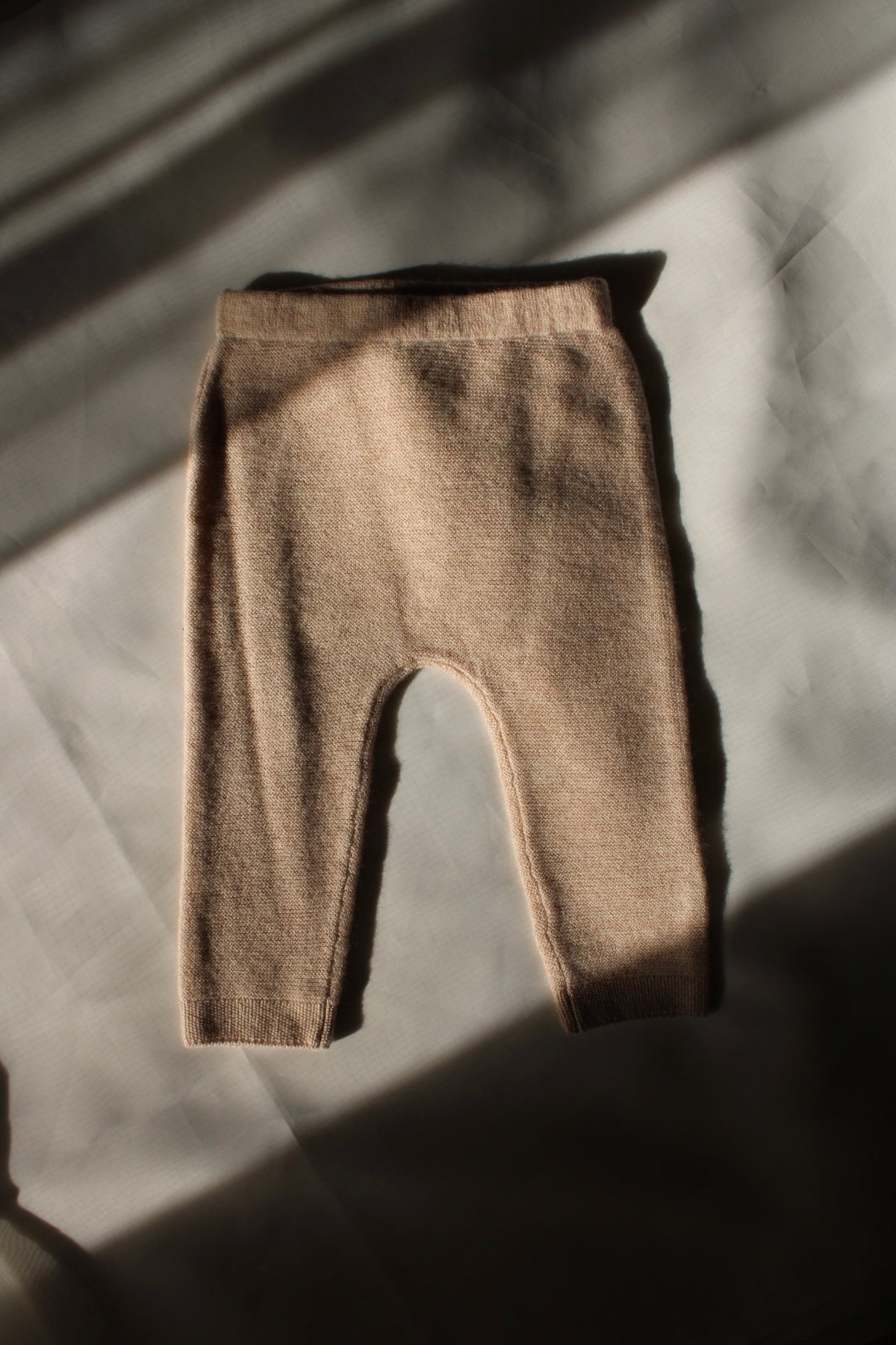 Neu: Baby Hose aus Merinowolle - Golden Sand