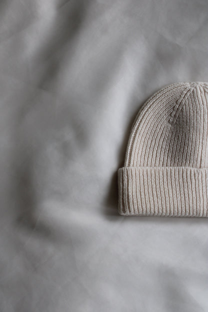 Vorbestellen [Lieferung ab 24.08.2025] Supersoftes Newborn-Beanie - Elfenbein