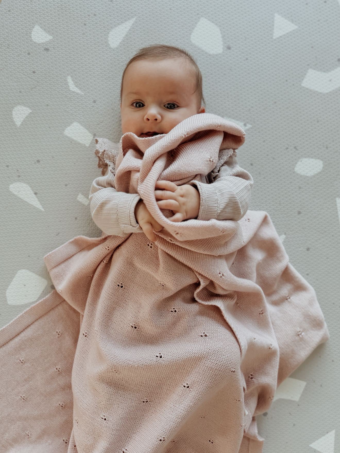 Weiche Babydecke aus 100% Merinowolle - rosé