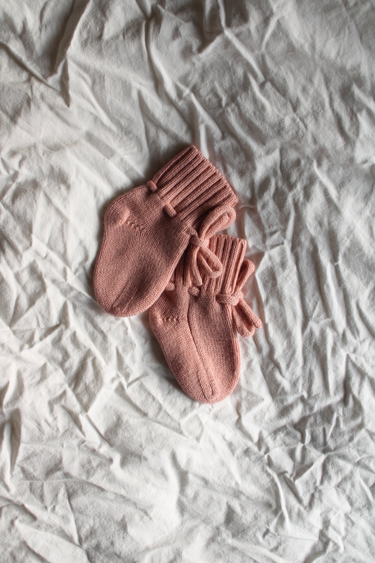 Natürliche Babyschuhe aus 100% Merinowolle - rosé