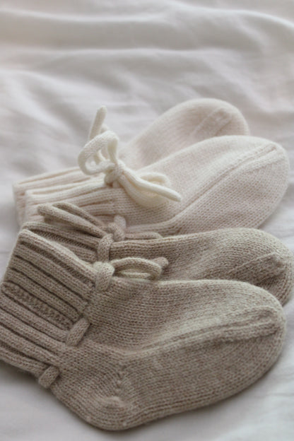 Natürliche Babyboots aus 100% Merinowolle - golden sand
